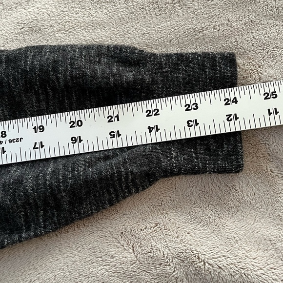 Bugatchi UOMO 100% Italian Merino Wool Heathered Charcoal V Neck Sweater Mens L - Picture 13 of 14